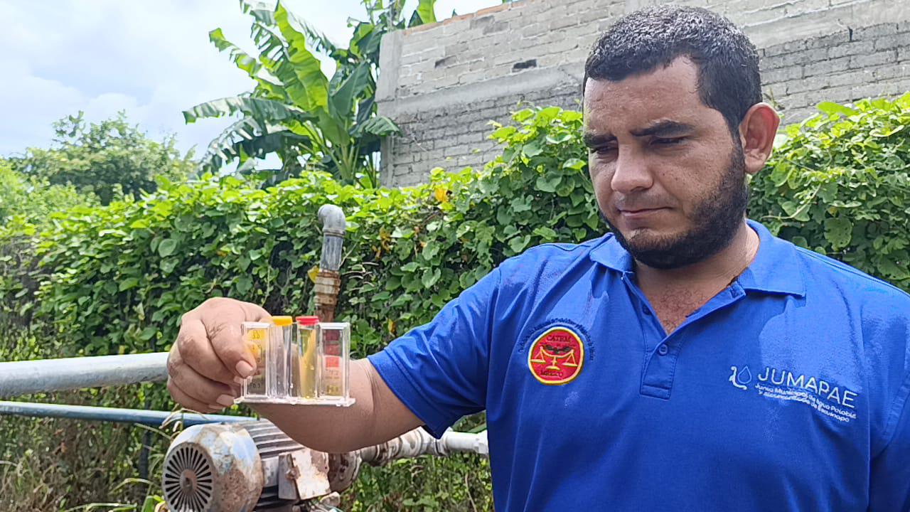 $!Resuelven problema de aguas negras en Escuinapa, pero sigue turbia; es apta para usarse: Jumapae