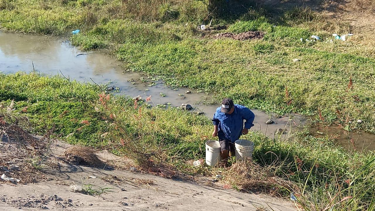 $!Escuinapa suma ocho días sin agua; desabasto pega a comercios