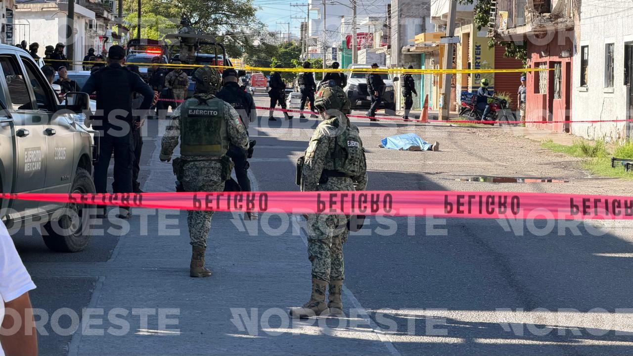 $!En Mazatlán, armados interceptan camioneta, matan a un hombre y privan de la libertad a otro