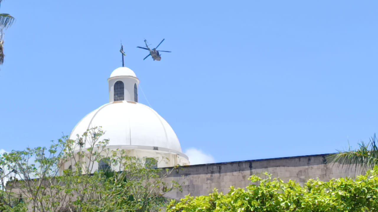 $!Calles vacías y negocios cerrados tras violencia y detención en Escuinapa