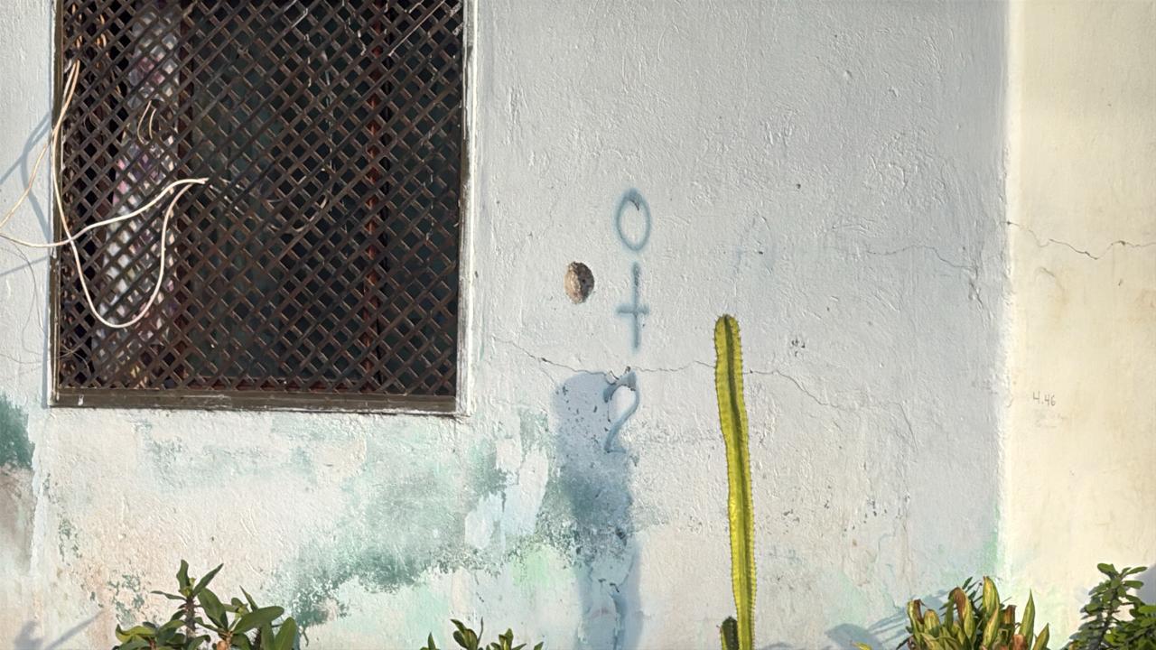 $!Ataque armado deja un herido y daños en dos viviendas de la colonia Guadalupe Victoria, en Culiacán