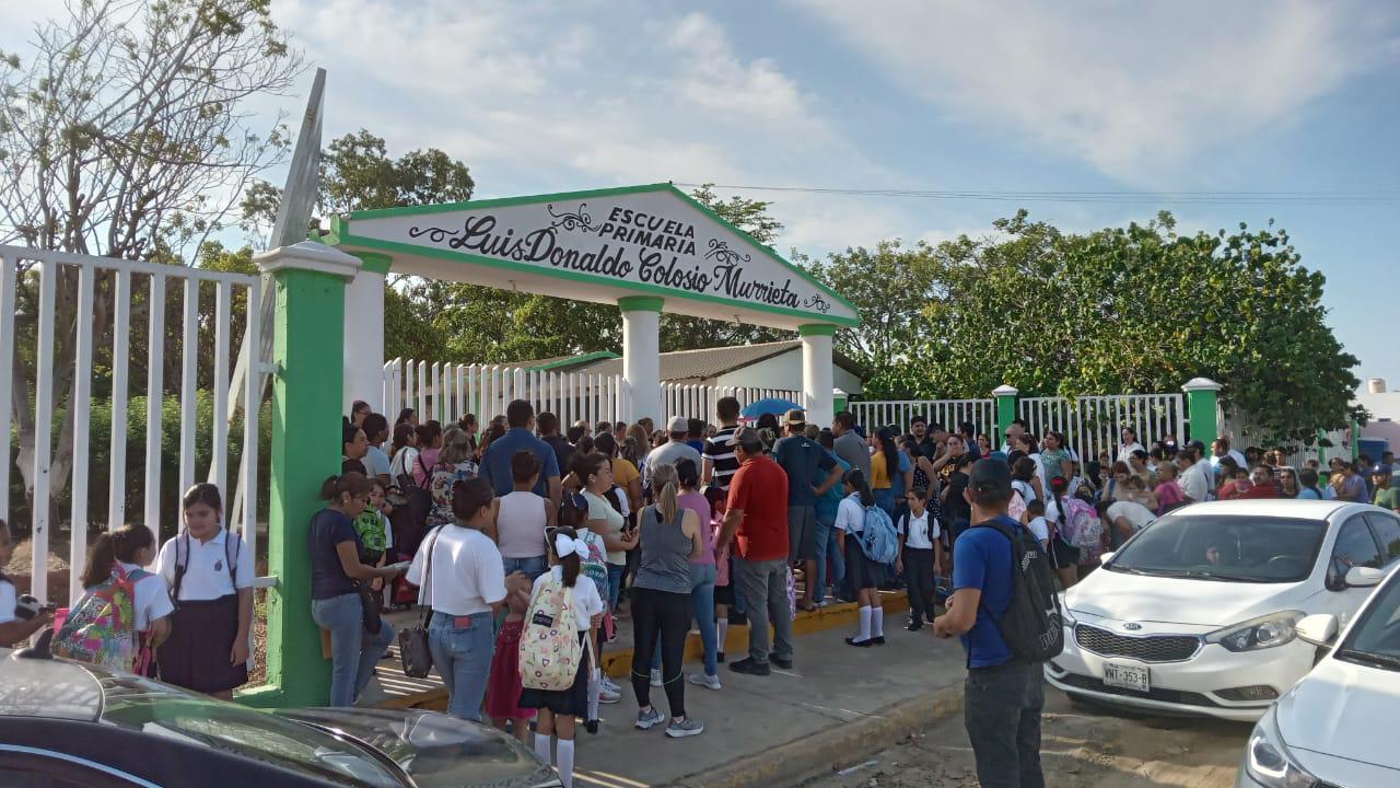 $!Por nueva manifestación, suspenden clases en la Primaria Colosio del Infonavit Alarcón
