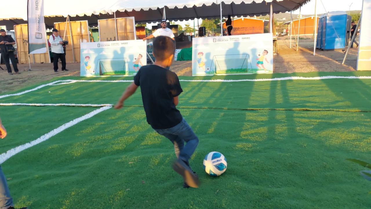 $!Llevan exhibición de karate al programa ‘Construyamos La Paz’, en Culiacán