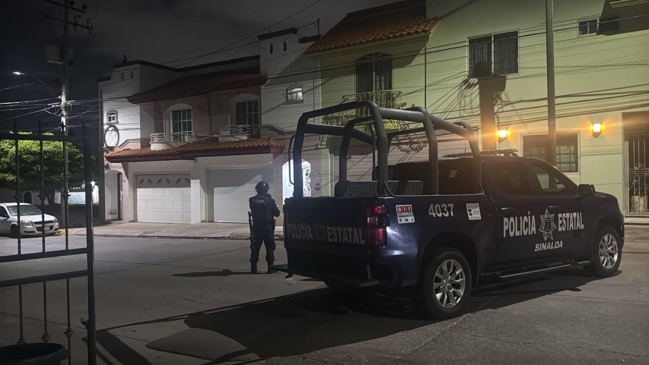 $!Detienen a cuatro armados tras operativo en Villa Universidad, Culiacán; habrían ingresado a un domicilio para escabullirse