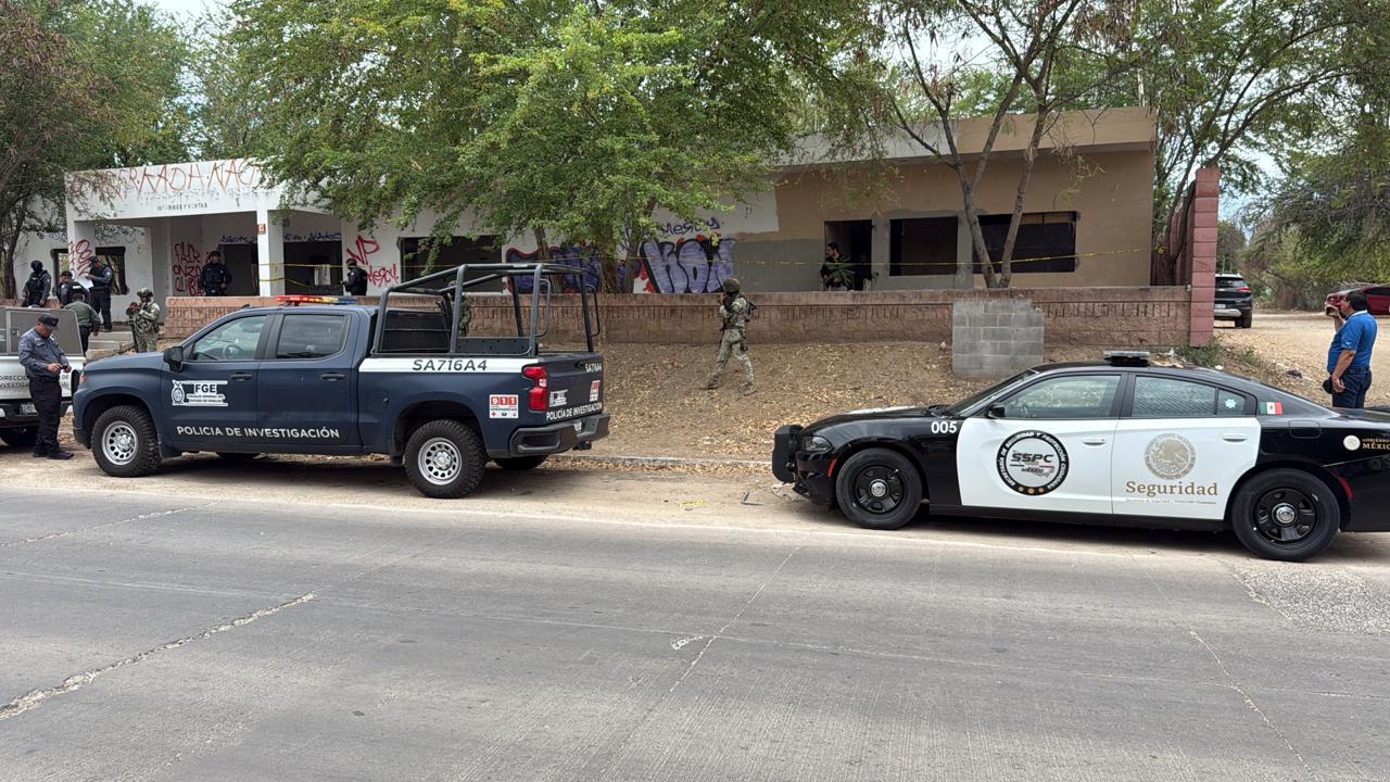 $!Hallan a dos personas asesinadas dentro de un edificio abandonado en el sector Bonanza, en Culiacán