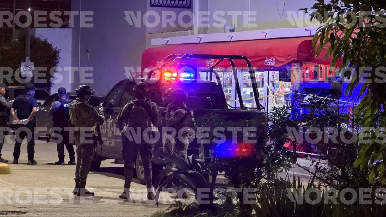 $!Matan a balazos a dependiente de un abarrotes en el Infonavit Alarcón, en Mazatlán; se presume asalto