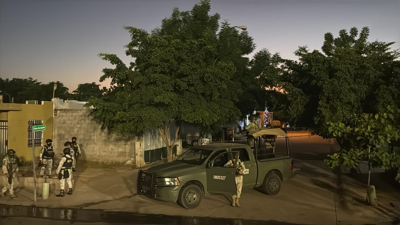 $!Atacan a balazos vivienda del fraccionamiento Alturas del Sur, en Culiacán