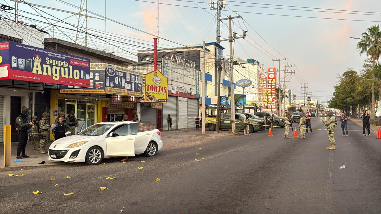 $!Matan a dos hombres dentro de un automóvil en la zona KZ4 de Culiacán