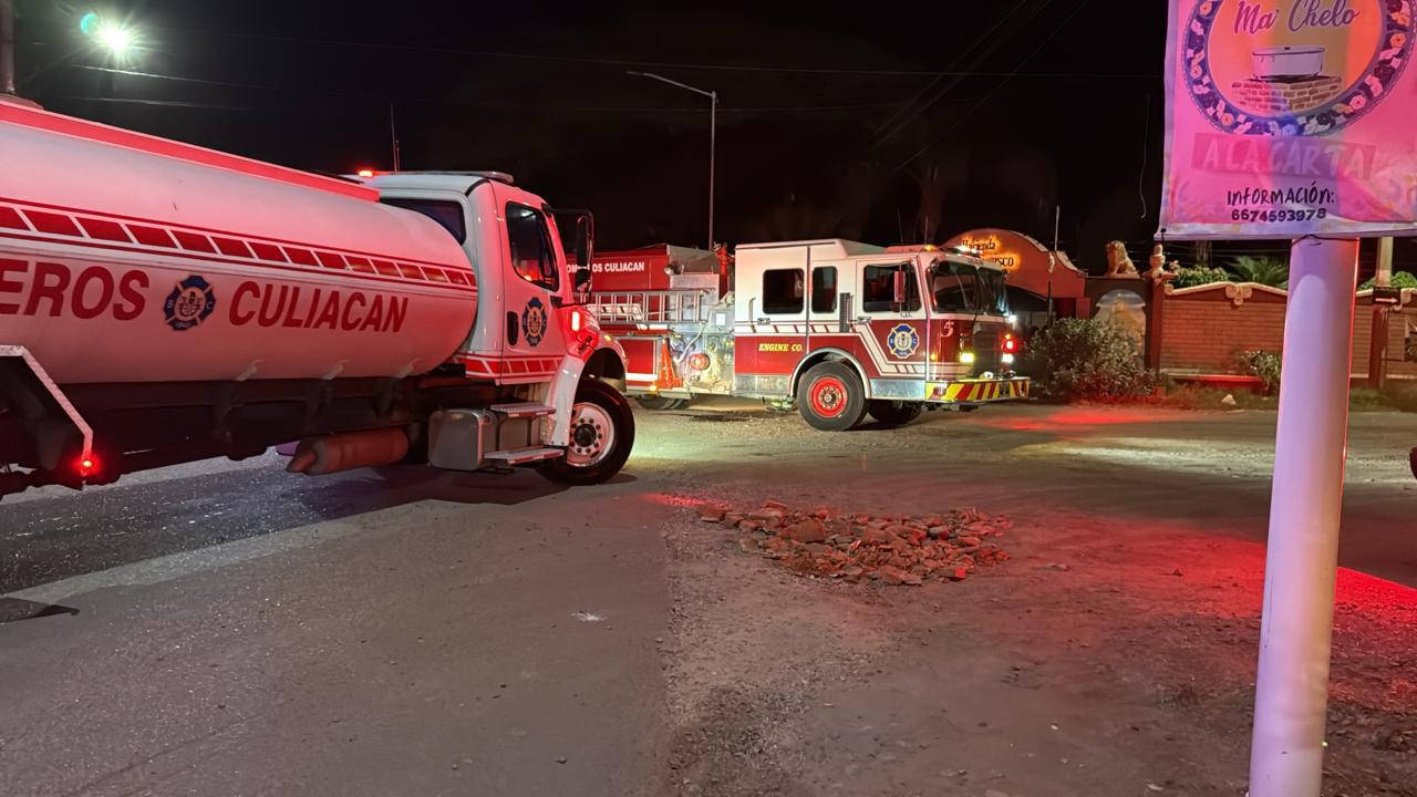 $!Incendio en la hacienda San Francisco, en Culiacán, provoca la movilización de Bomberos y agentes de seguridad