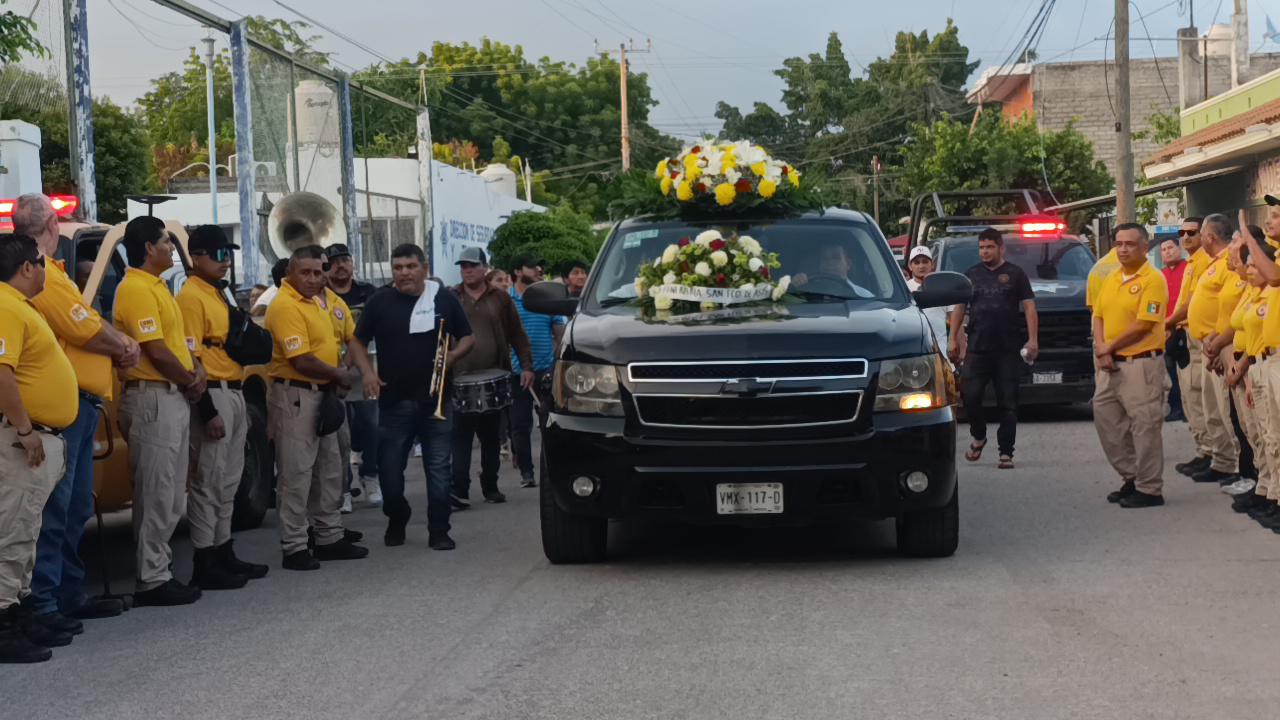 $!Reconocen compañeros de PC labor de Jesús Francisco; lo despiden entre aplausos y pase de lista