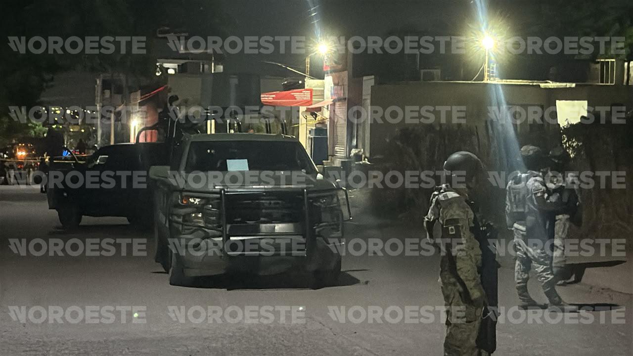 $!Asesinan a balazos a hombre afuera de expendio en Loma de Tamazula, en Culiacán