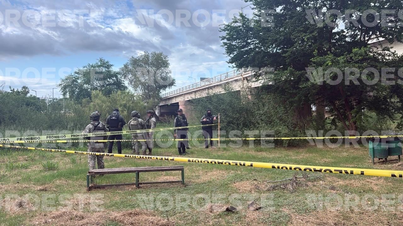 $!Hallan a un hombre sin vida debajo de la avenida Álvaro Obregón, en Culiacán
