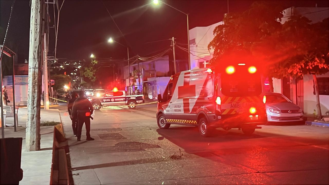 $!Asesinan a menor de 15 años frente a gasolinera en Culiacán