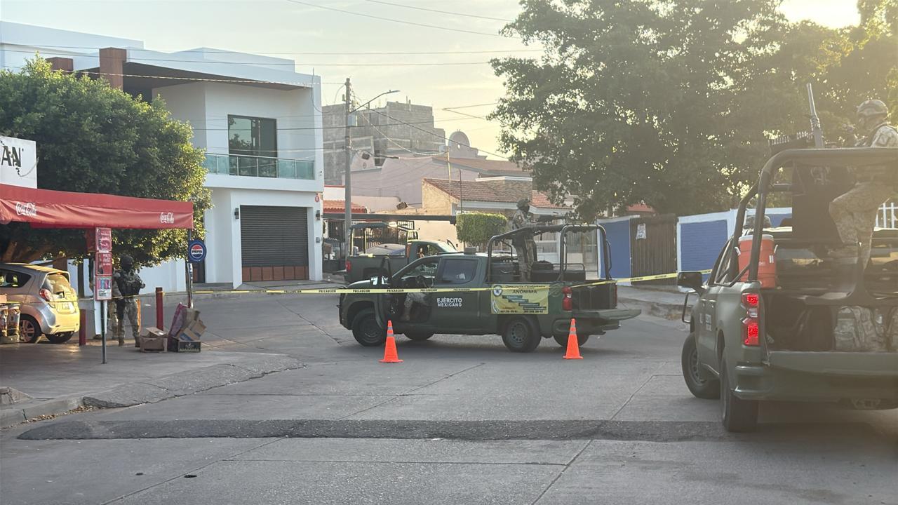 $!Asesinan a balazos a un hombre cerca de un mini súper en la colonia Guadalupe Victoria, en Culiacán