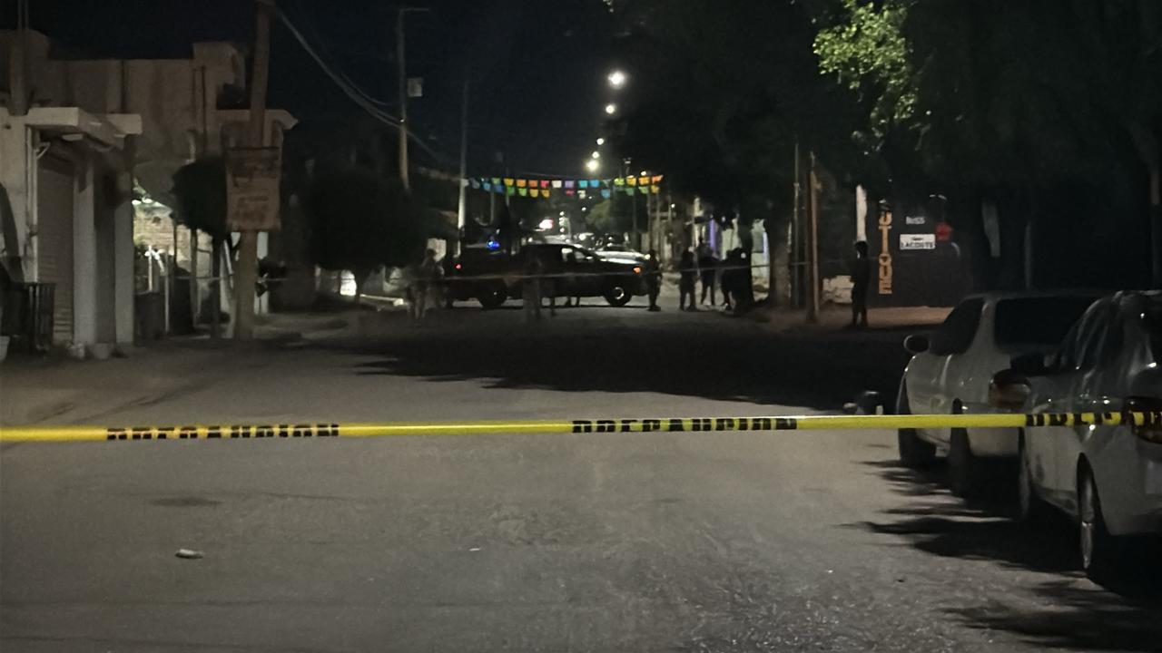 $!Asesinan a balazos a un hombre en la colonia Rosario Uzarraga, en Culiacán