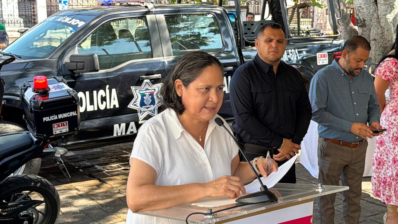 $!Refuerzan seguridad en Mazatlán con 19 millones de pesos en patrullas y uniformes