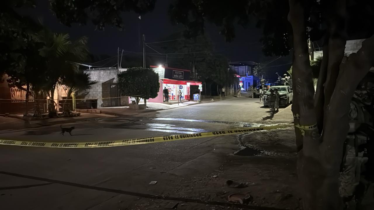 $!Asesinan a balazos a un hombre dentro de un domicilio de la colonia Buenos Aires, en Culiacán