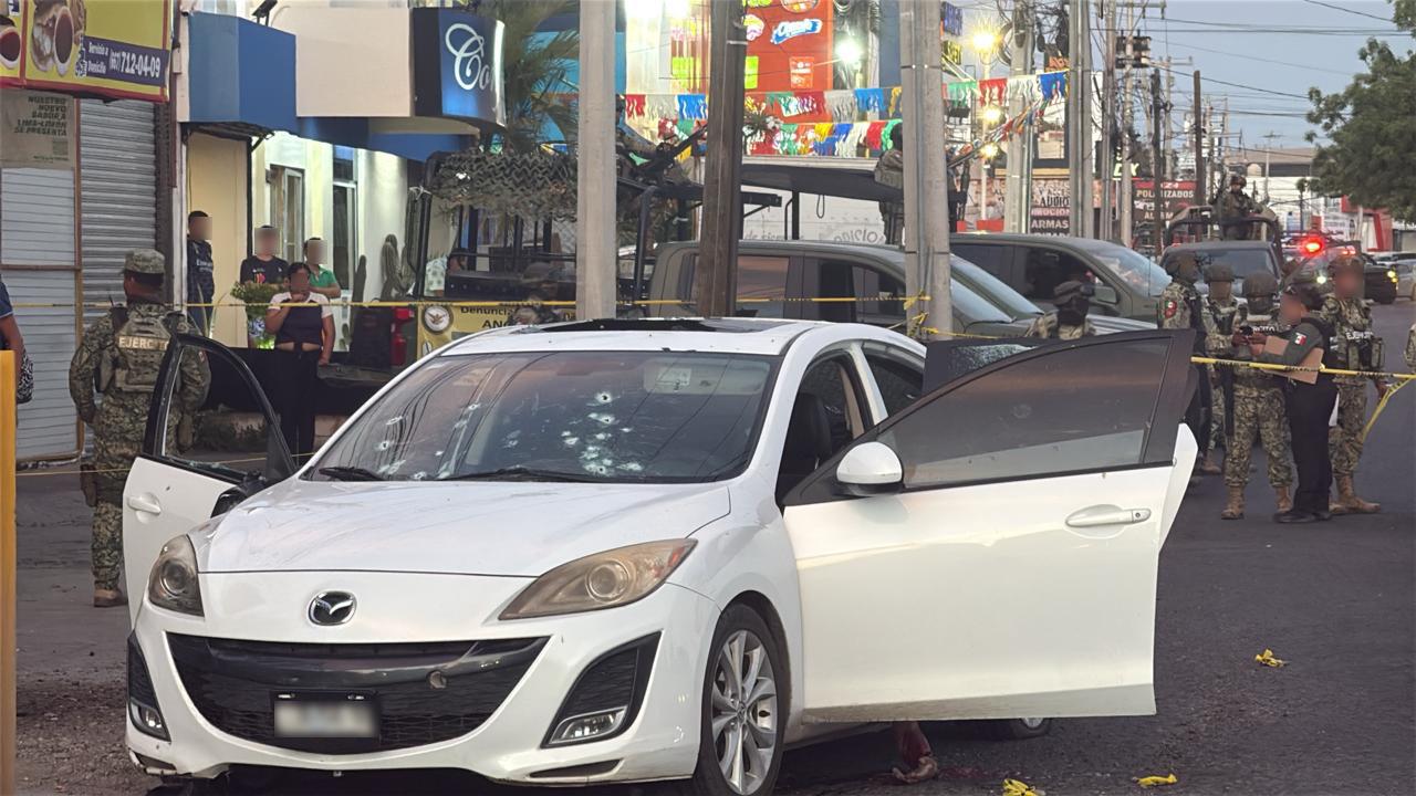 $!Matan a dos hombres dentro de un automóvil en la zona KZ4 de Culiacán