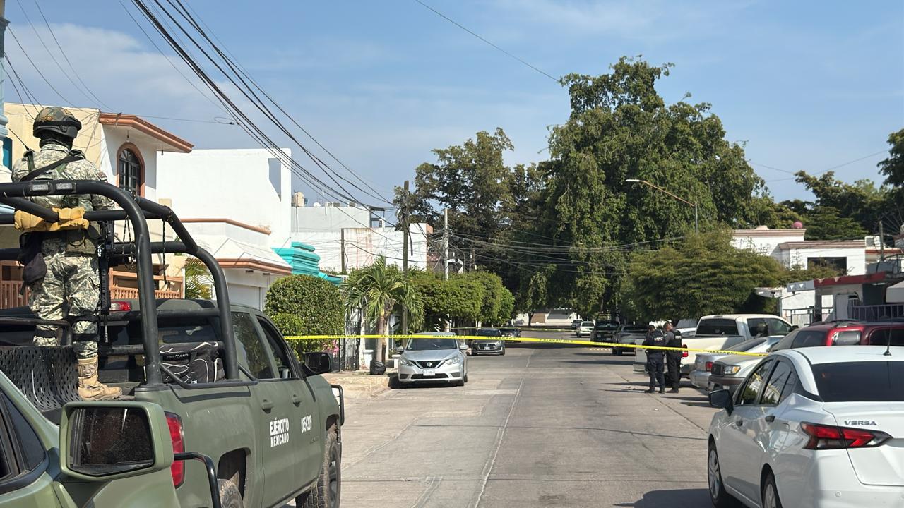 $!Atacan por segunda ocasión un domicilio en el norte de Culiacán; balean vivienda y camioneta