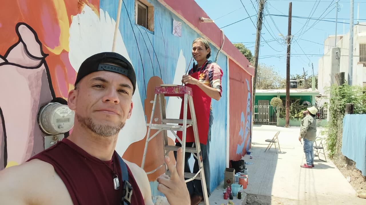 $!Artistas trabajan en ‘Callejón de los Sueños’ por la paz de Costa Rica, Sinaloa