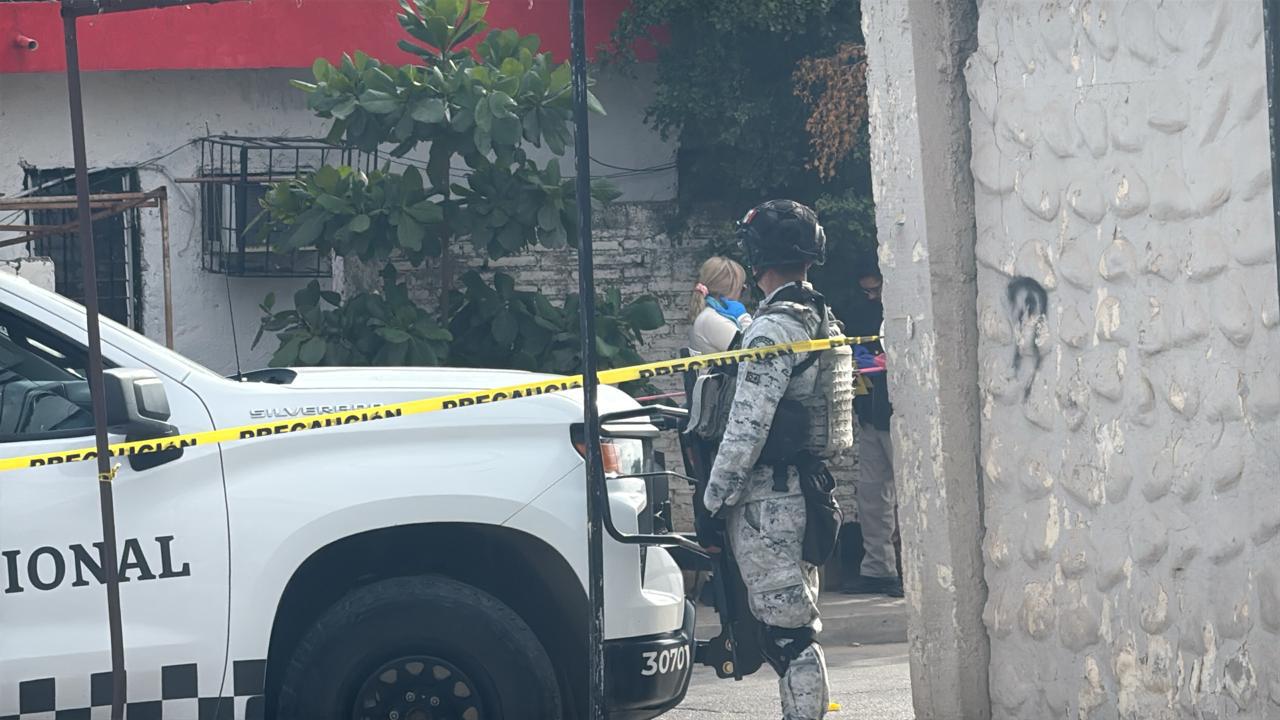 $!Matan a balazos a un hombre a las afueras de un domicilio de la colonia Rosario Uzarraga, en Culiacán