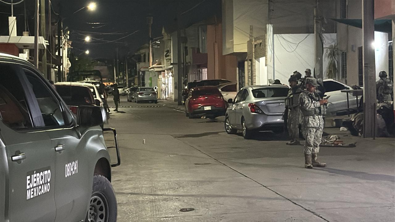$!Abandonan otra vez un cerdo de peluche; asesinan a una persona en un domicilio en Culiacancito