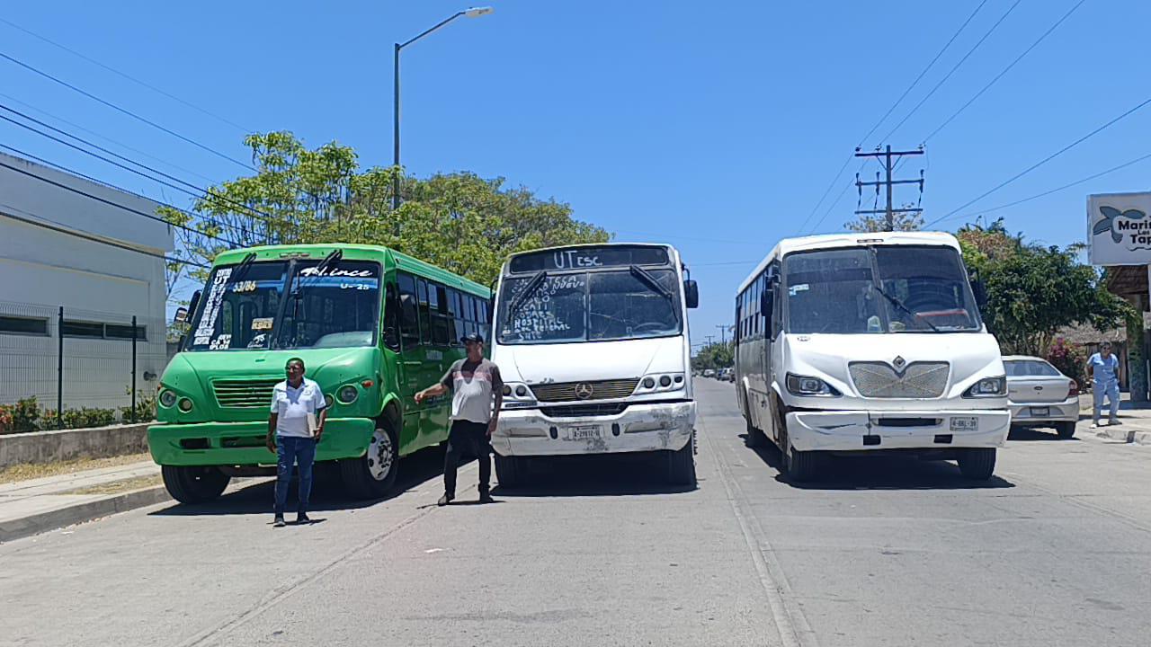$!Ante la restricción de motocicletas en menores, reactivan servicio de transporte público en Escuinapa