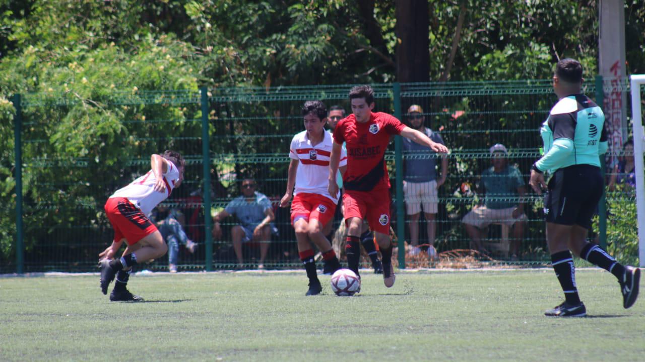 $!¡Covec es monarca de Primera!