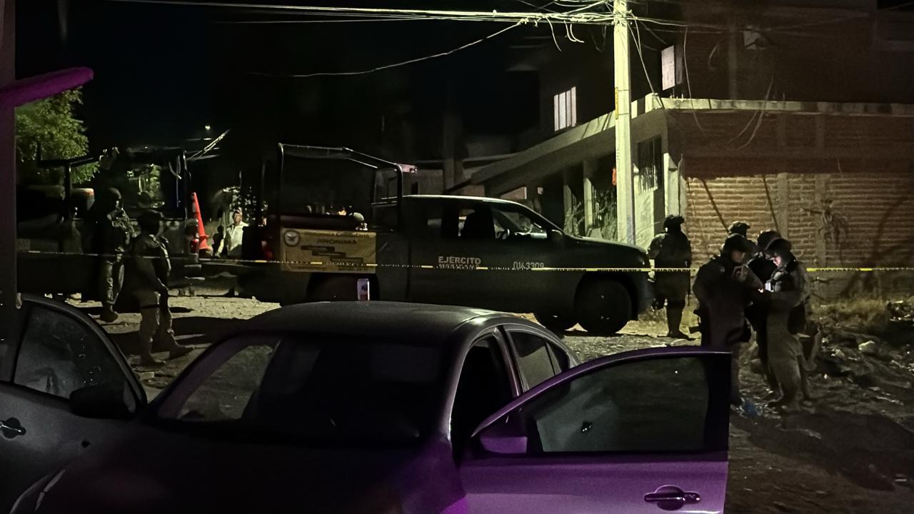 $!Asesinan a balazos a un hombre dentro de un vehículo en la colonia El Mirador, en Culiacán