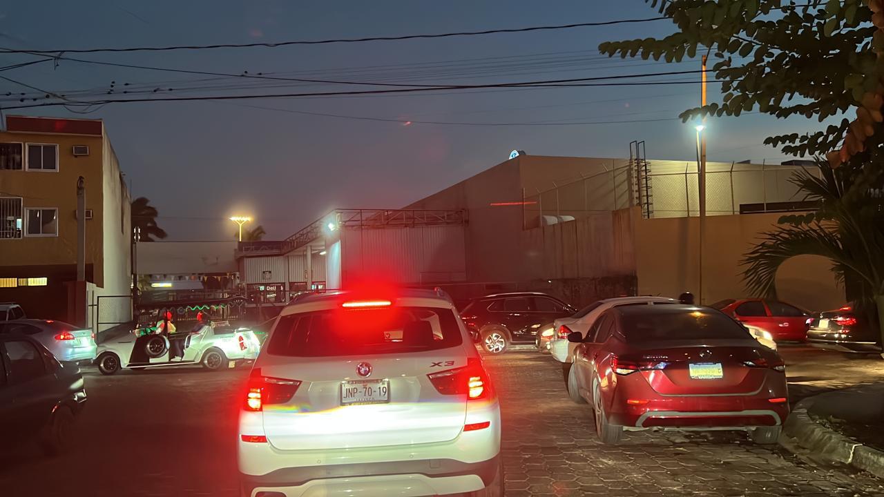 $!Sufre Mazatlán caos vial por desfile navideño; tome precauciones