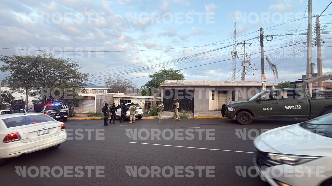 $!Aseguran camioneta abandonada tras presunta persecución por la México 68, en Culiacán