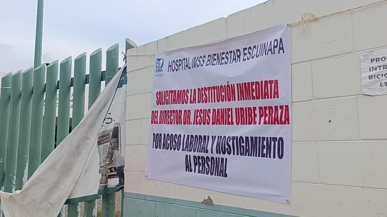 $!Exige personal de IMSS Bienestar Escuinapa destitución de director; lo acusan de nepotismo