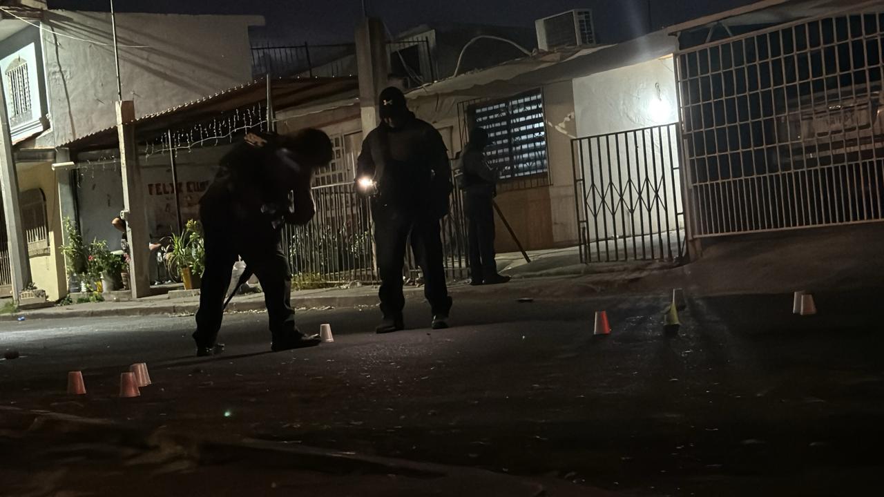 $!Balean una vivienda en Infonavit Humaya, en Culiacán: había familia en su interior y una fiesta de cumpleaños