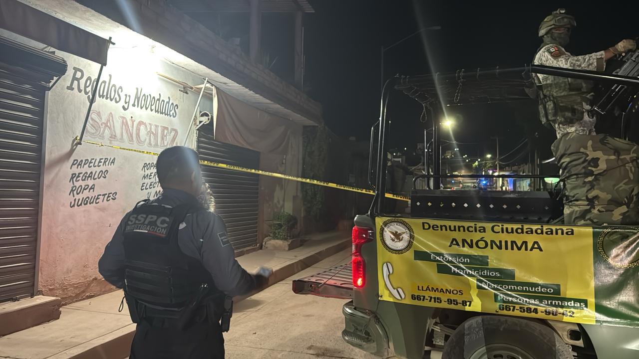 $!Asesinan a dos hombres a balazos en la colonia Las Coloradas, en Culiacán