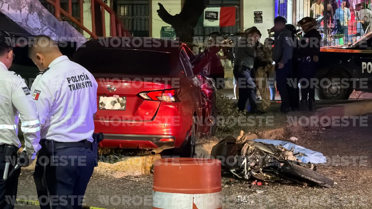 $!Muere motociclista tras chocar contra auto a la altura de Urías, en Mazatlán