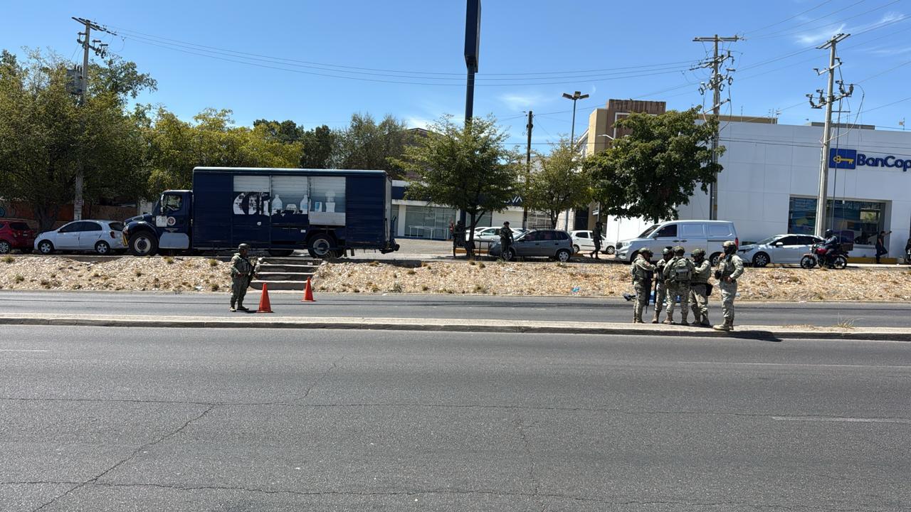 $!Muere hombre atropellado por el bulevar Emiliano Zapata, en Culiacán