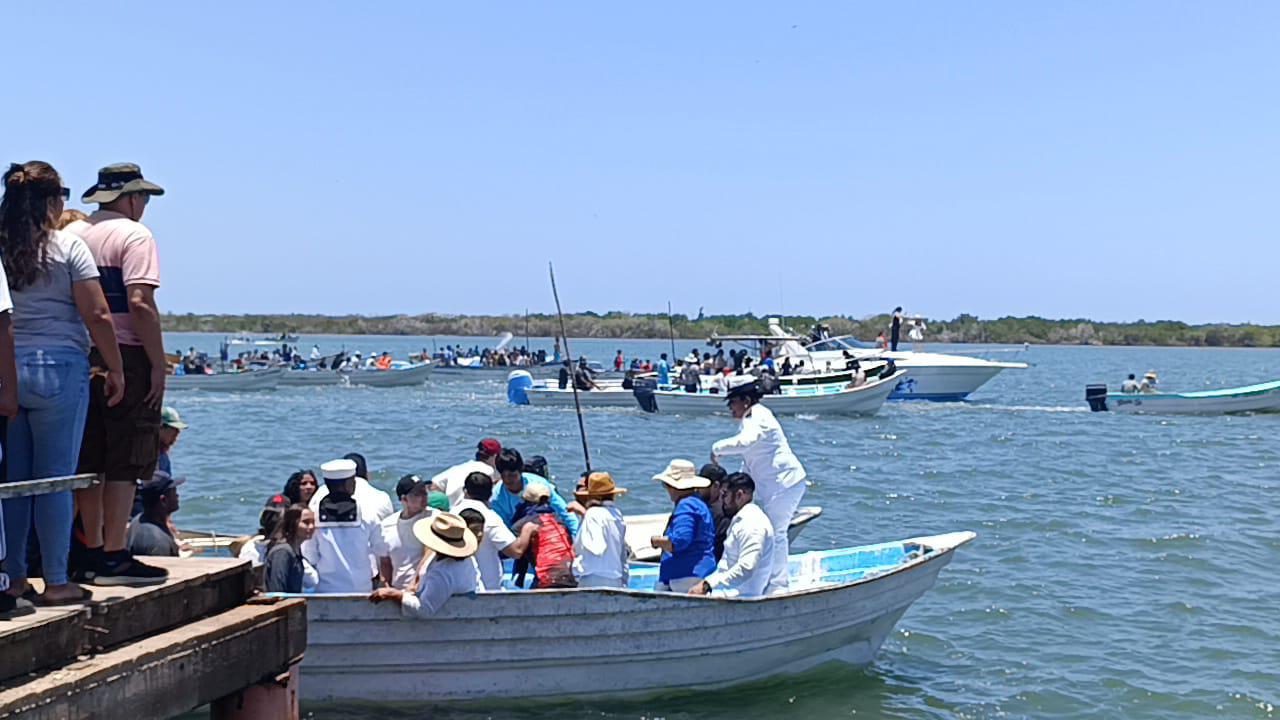 $!Celebran en Teacapán el Día de la Marina Nacional