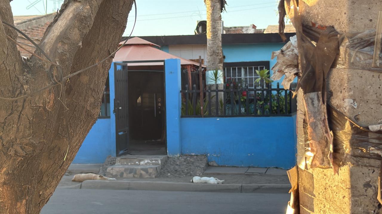 $!Atacan a hombre dentro de domicilio en la colonia Siete Gotas, en Culiacán