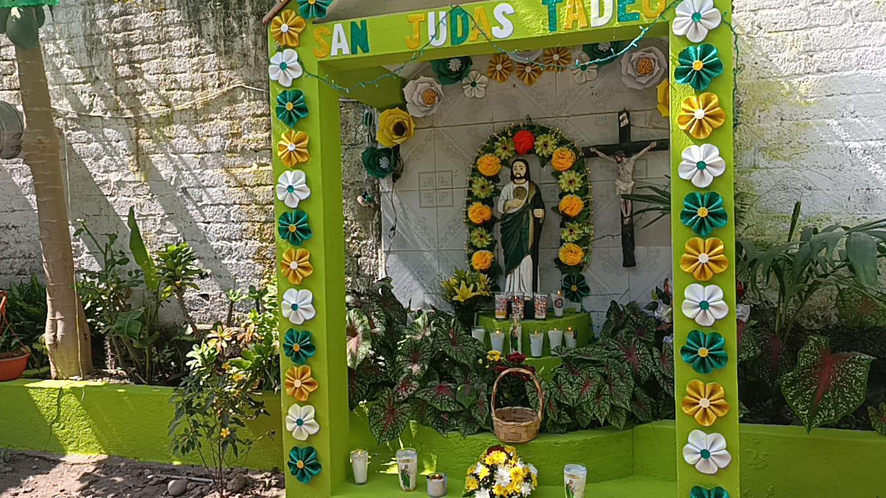 $!Celebran a San Judas Tadeo en calles y hogares de Escuinapa