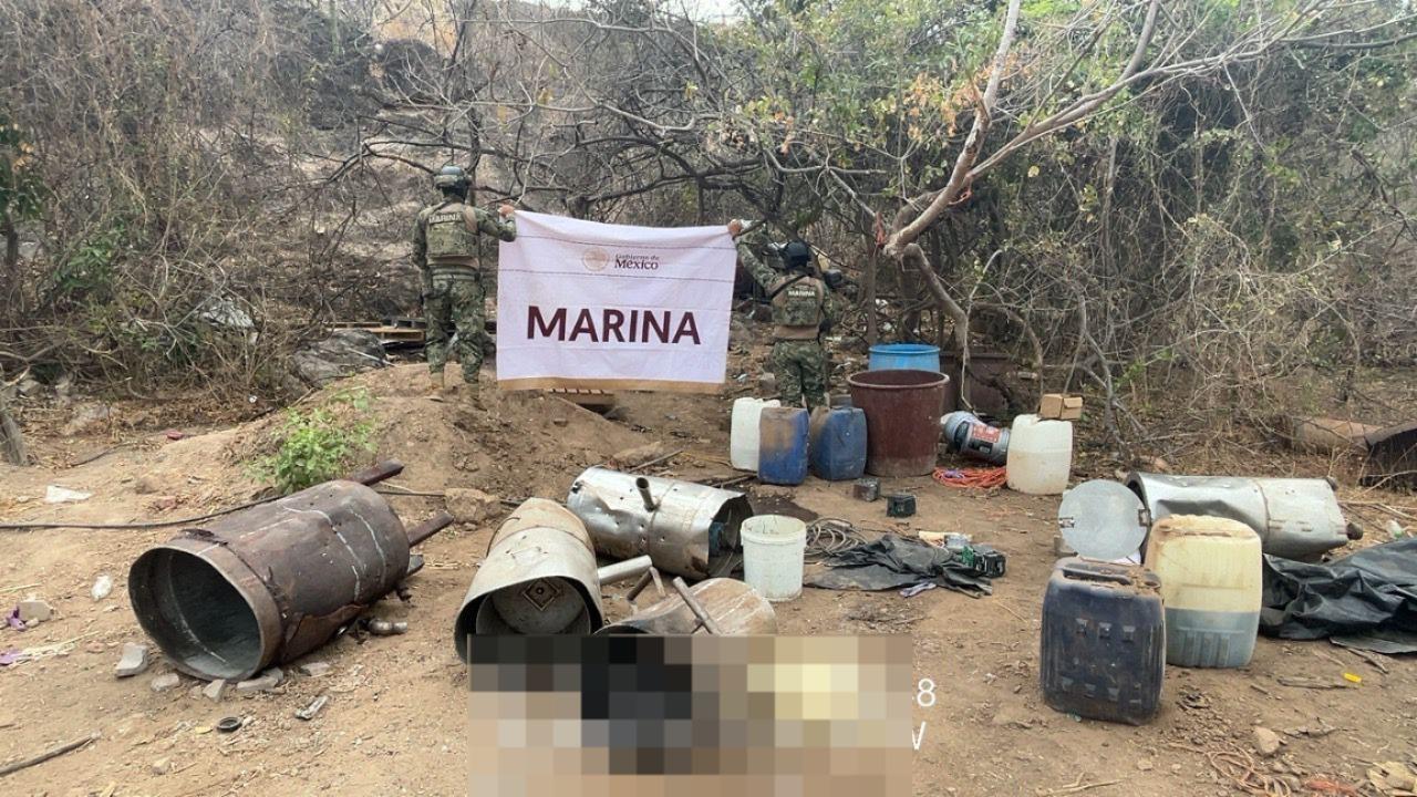 $!Marina inhabilita laboratorio clandestino y plantío de mariguana en Culiacán