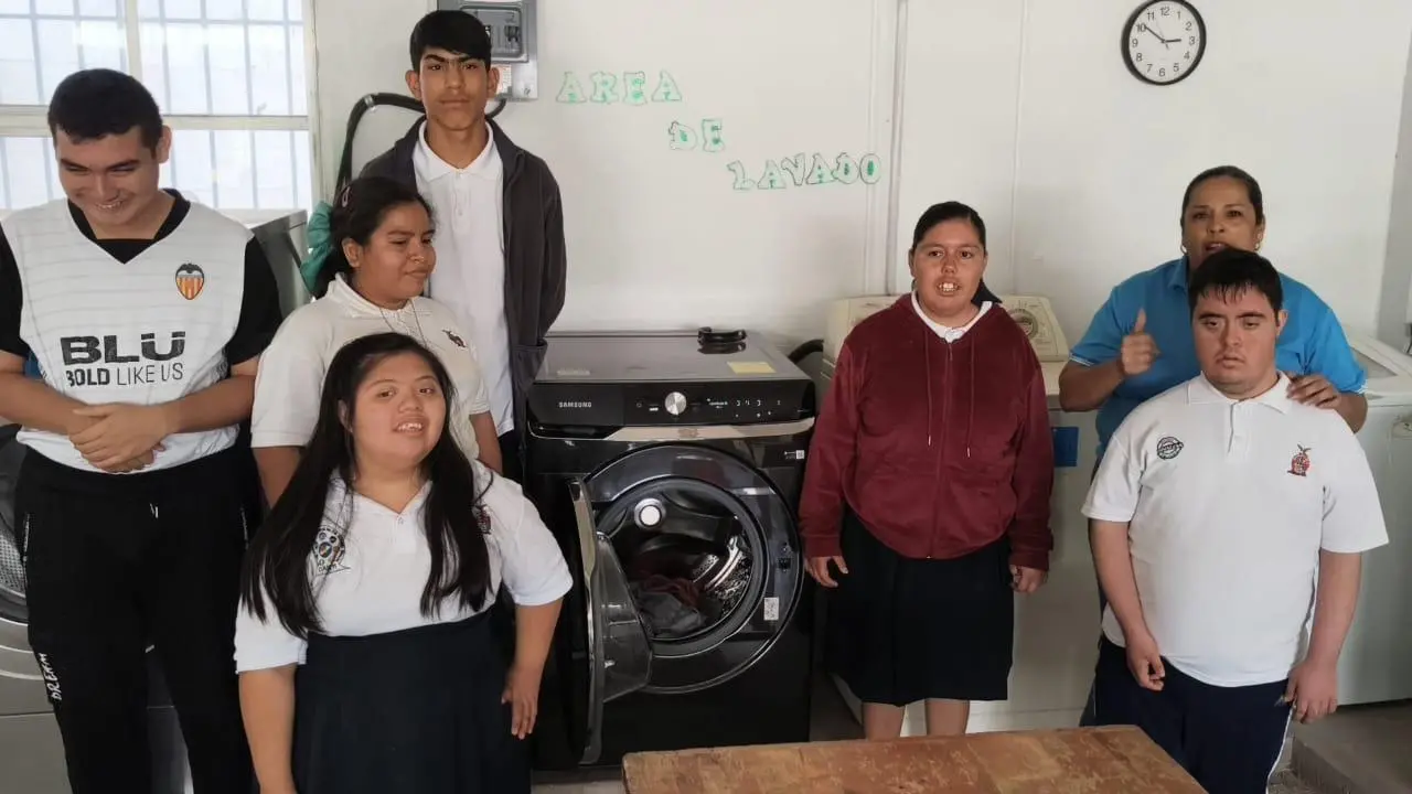 $!CAM 11 invita a la comunidad rosarense a utilizar su lavandería operada por alumnos