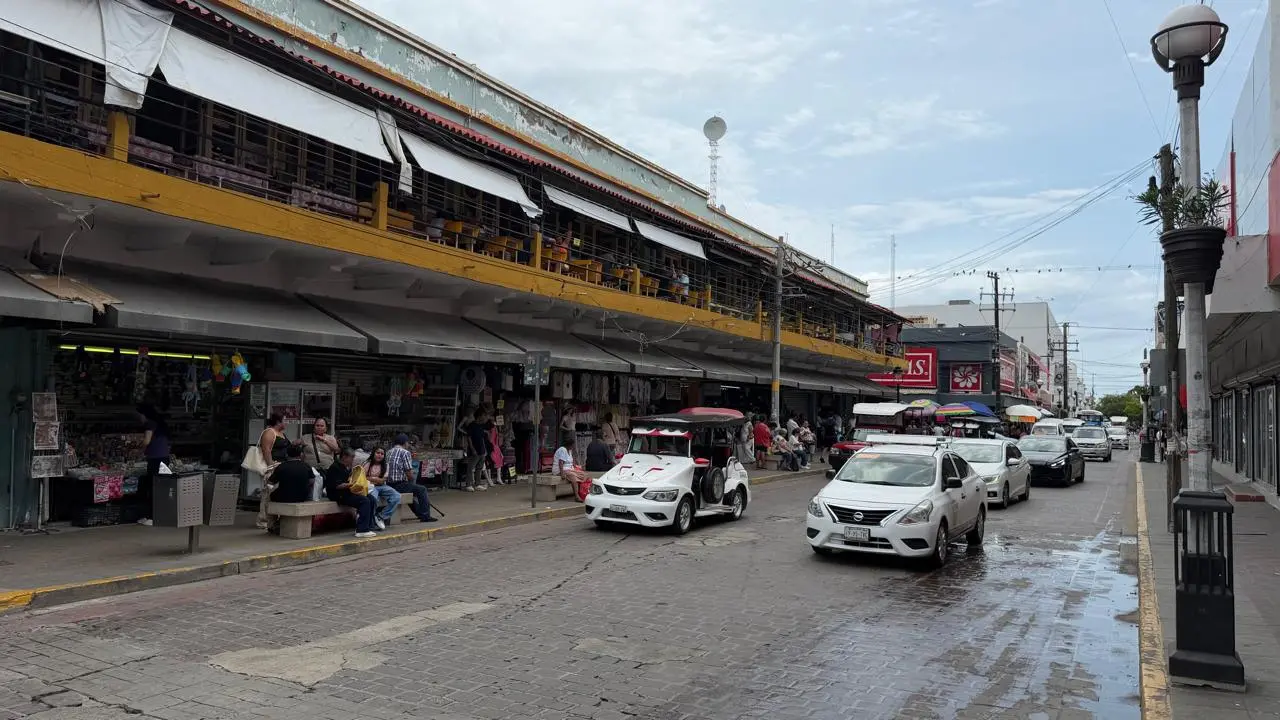 $!Disminuye circulación de camiones en Mazatlán; aumentan tiempos de espera este domingo