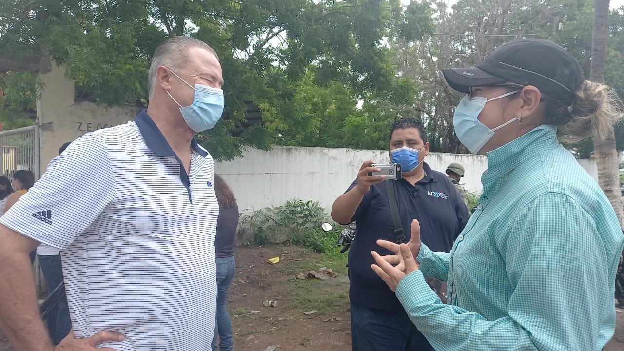 $!En Escuinapa cuestionan a Quirino sobre apoyo que requieren personal médico y la población ante el Covid-19