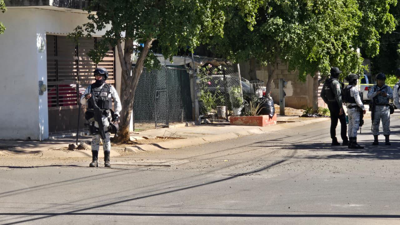 $!Asesinan a balazos a un joven en el fraccionamiento Los Ángeles, en Culiacán