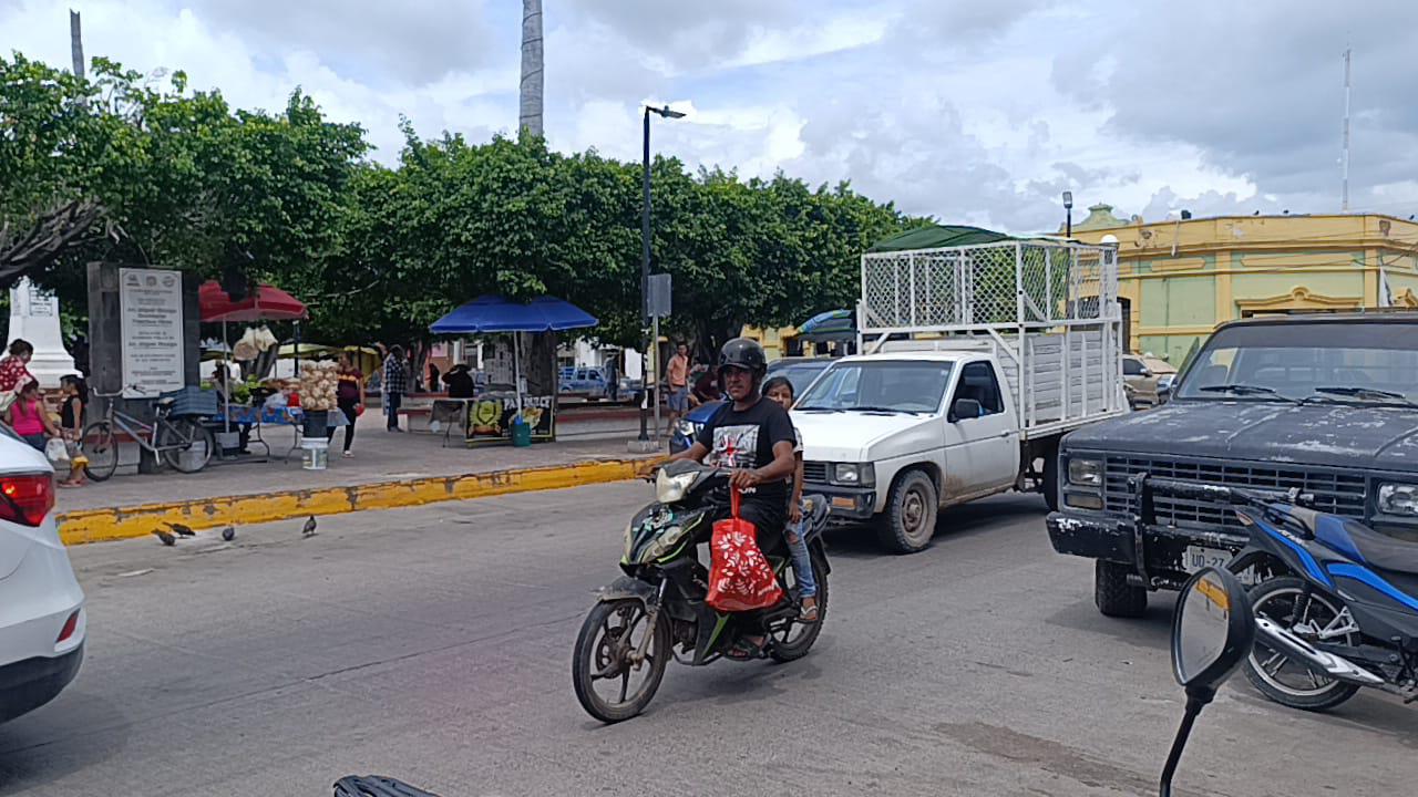 $!Tras alarma por bloqueos, Escuinapa intenta regresar a la normalidad