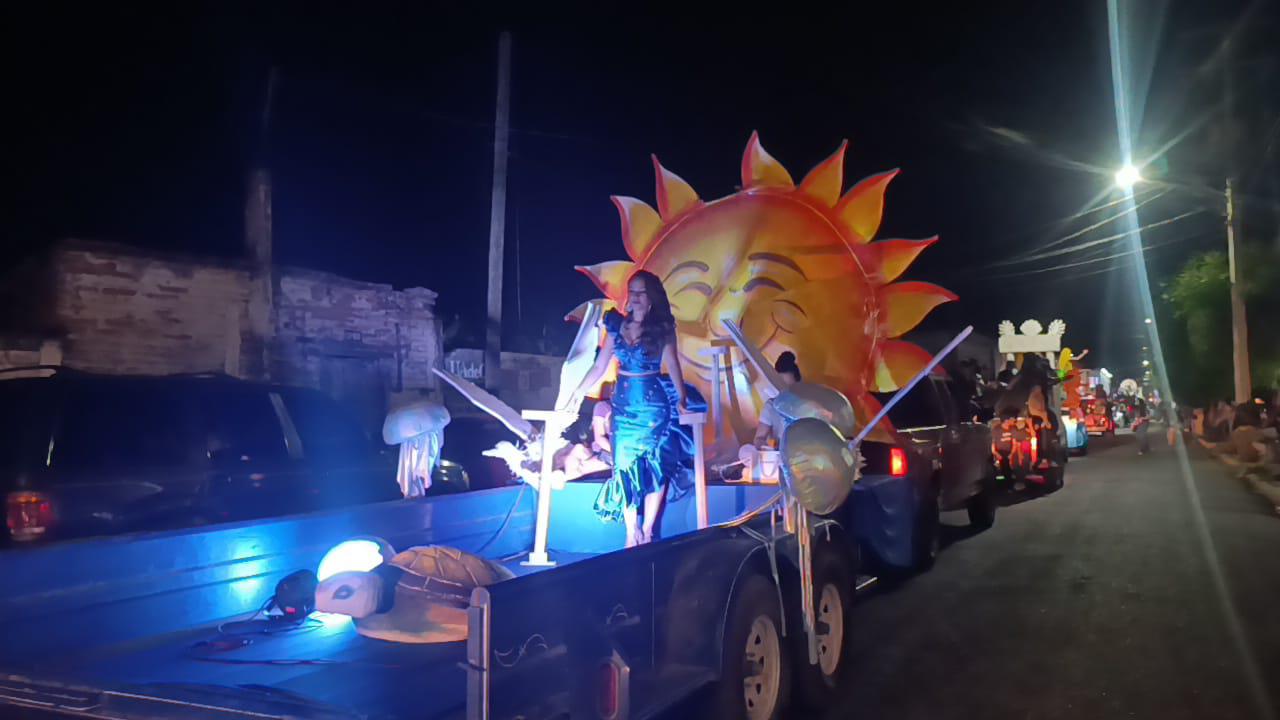 $!Con desfile, inician las Fiestas del Mar de Las Cabras