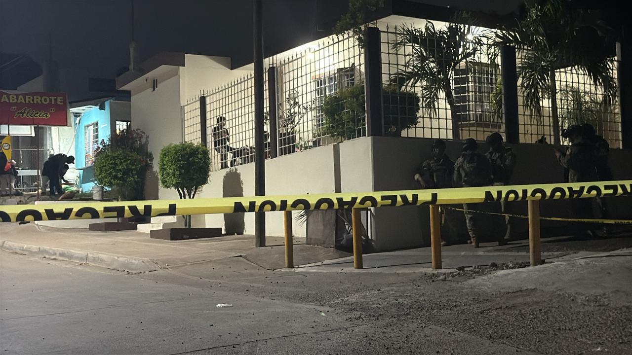 $!Asesinan a balazos a un hombre en abarrote de la Colonia Nuevo México, en Culiacán