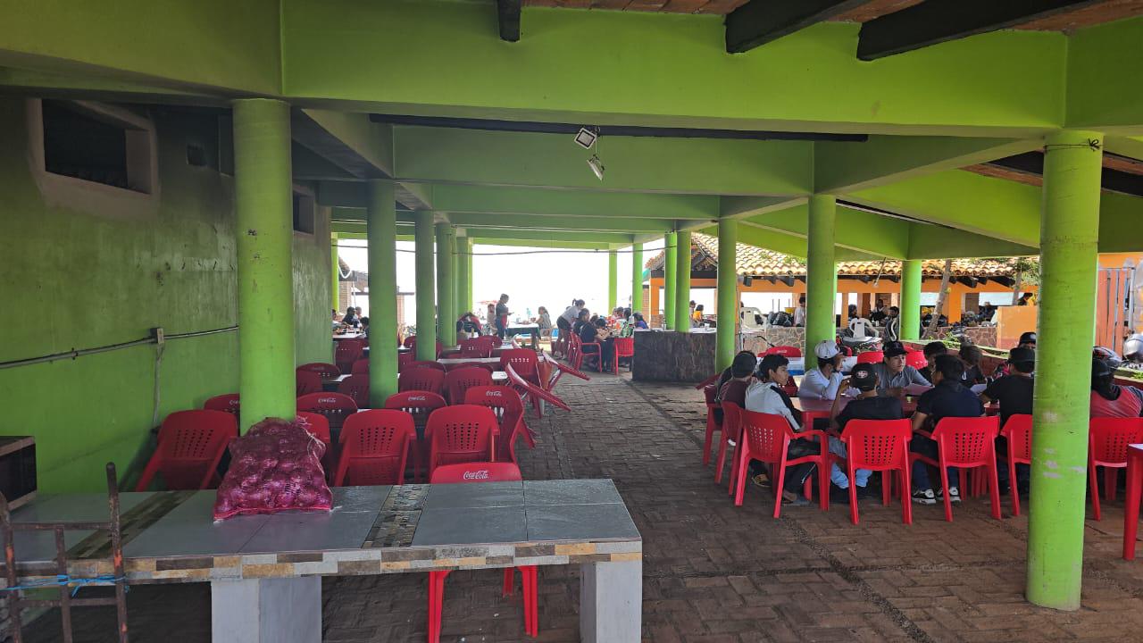 $!Restaurantes de playas del Caimanero sufren los estragos de la ola de violencia en Sinaloa