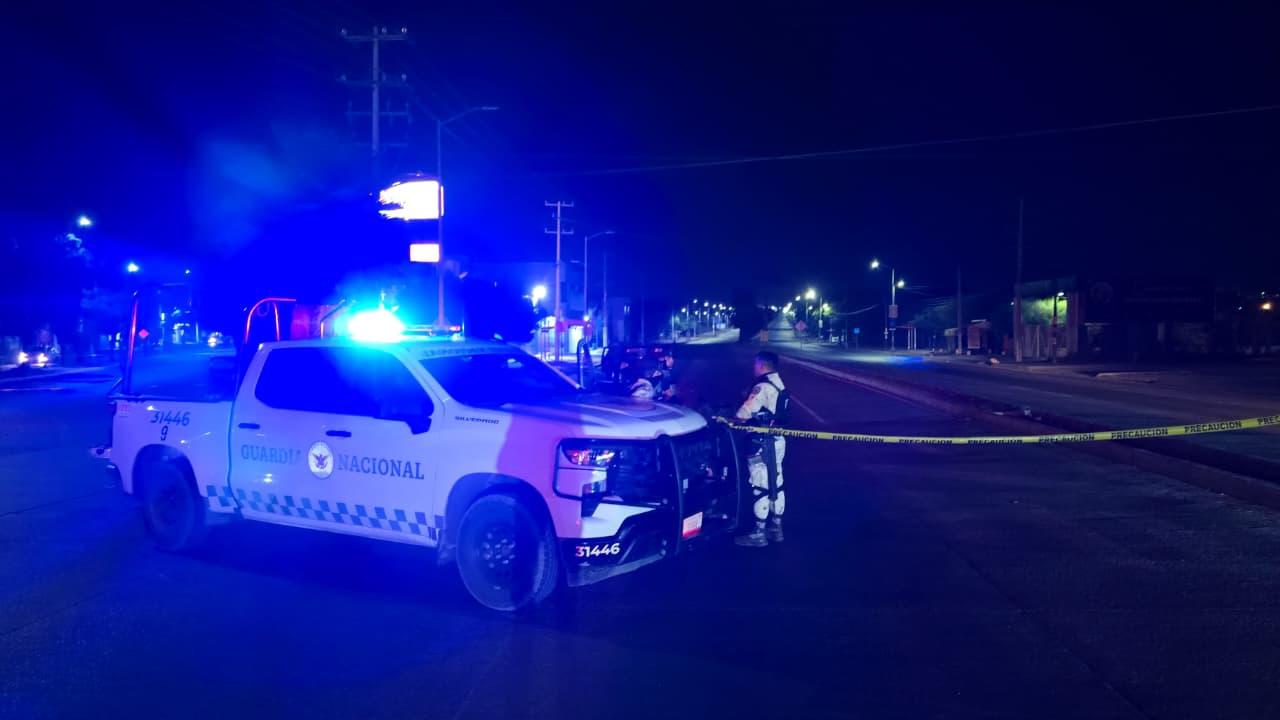 $!Balean a dos personas en una camioneta en Los Ángeles, en Culiacán