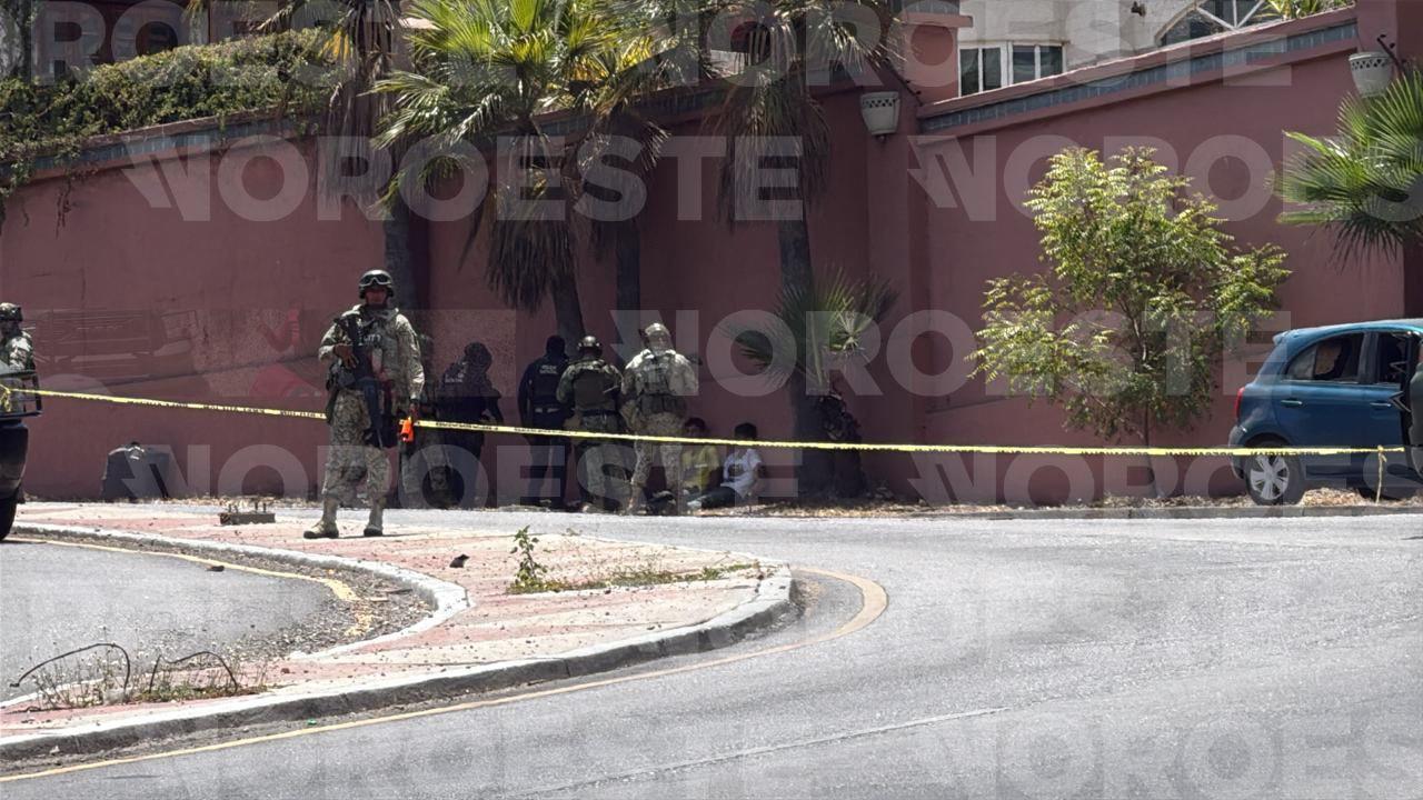 $!Persecución tras balacera en Cañadas termina con dos detenidos, en Culiacán